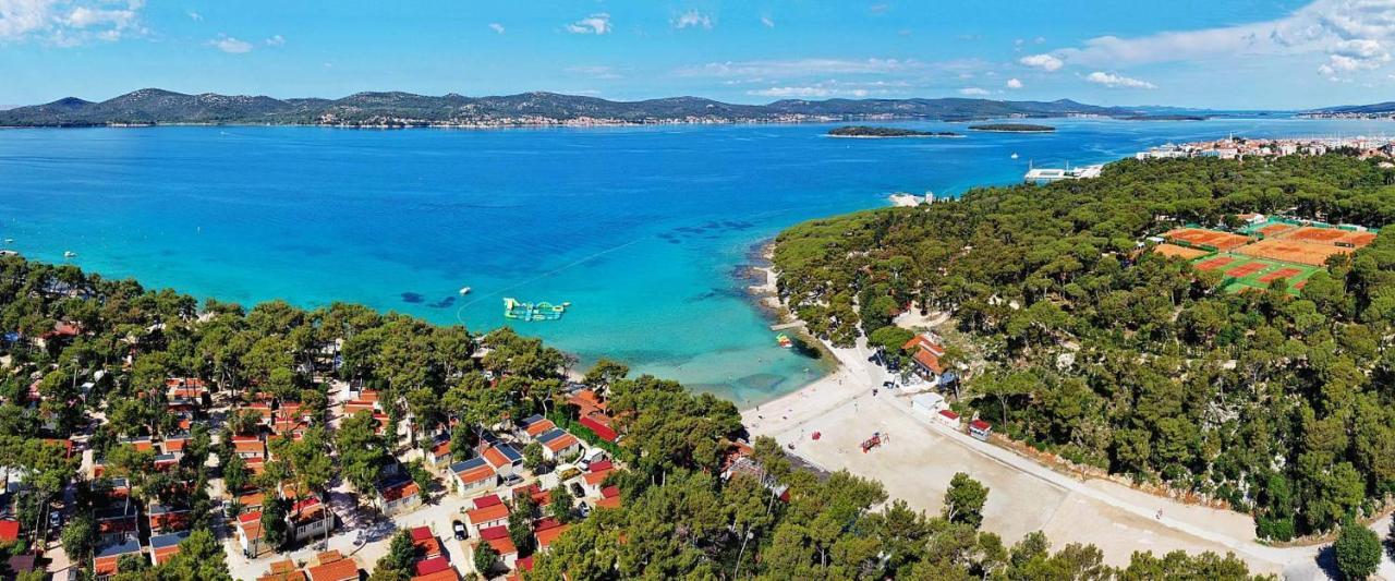 Mobile Home La Vida Biograd Na Moru Exteriör bild