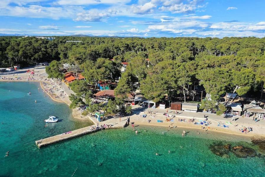 Mobile Home La Vida Biograd Na Moru Exteriör bild