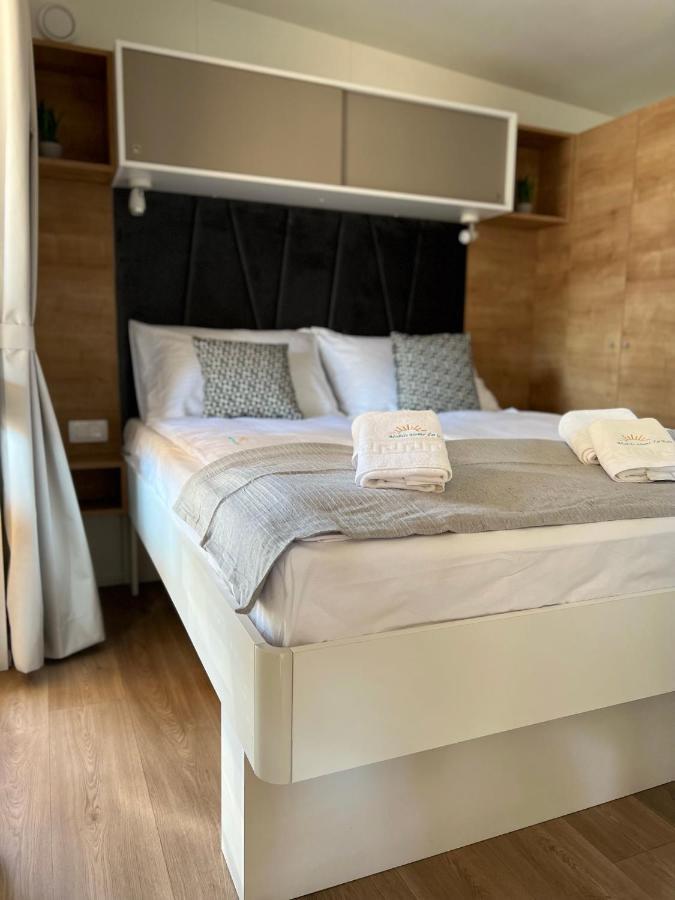 Mobile Home La Vida Biograd Na Moru Exteriör bild