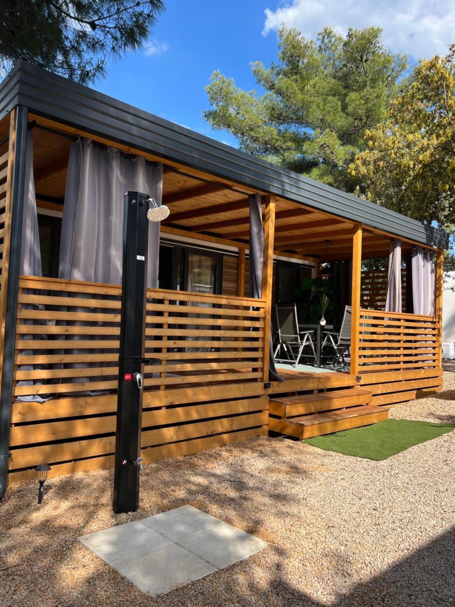 Mobile Home La Vida Biograd Na Moru Exteriör bild